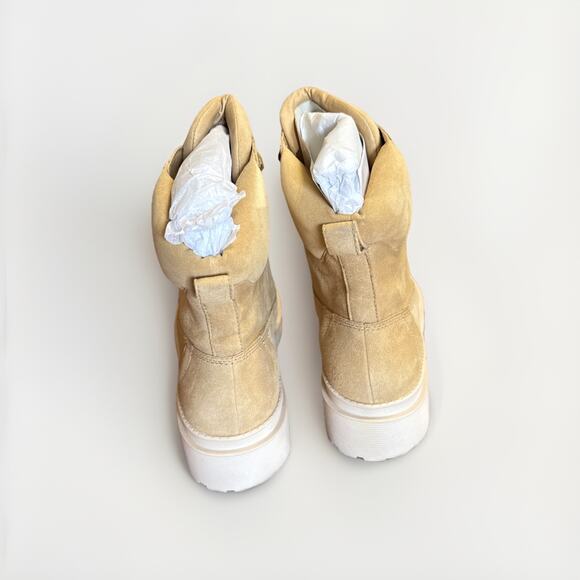 Lisa Vicky Adapt Bootie Womens size 8 Camel Suede Boot Lace Up New - Picture 3 of 9